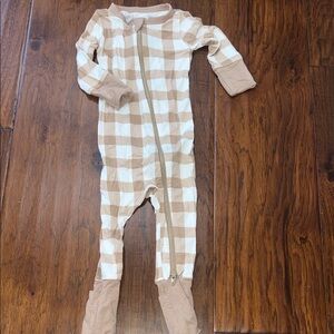 Cozy Tan and White Checkered Kids Footie